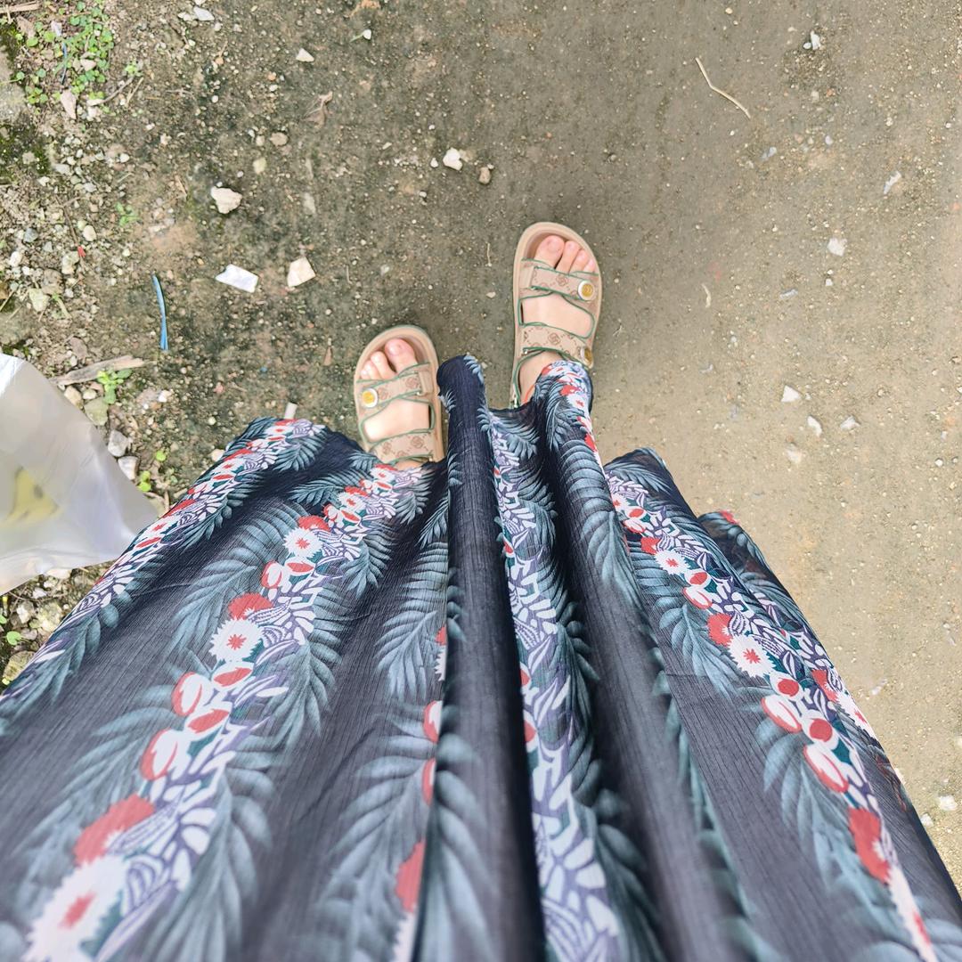 我想静静😂😂