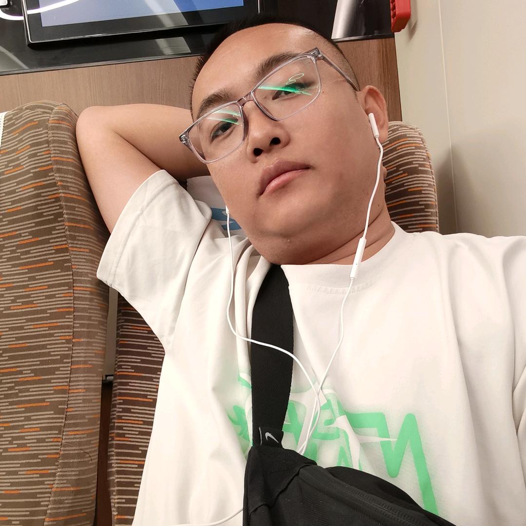孤寂的跋涉者