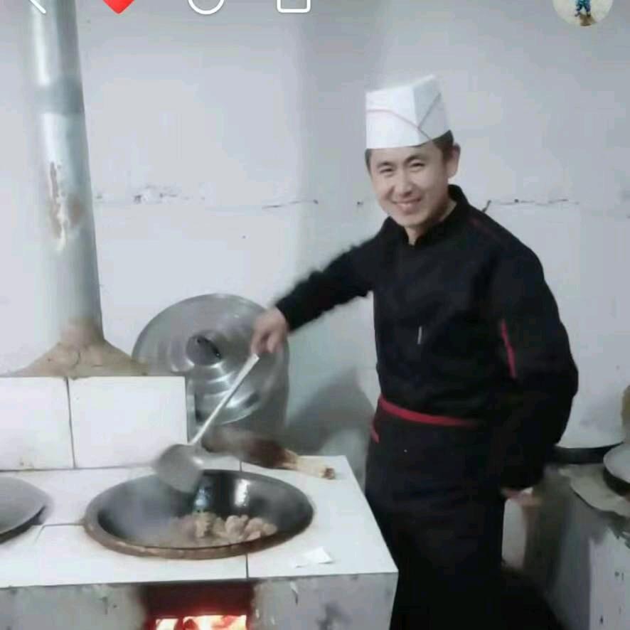 小城外地锅鸡
