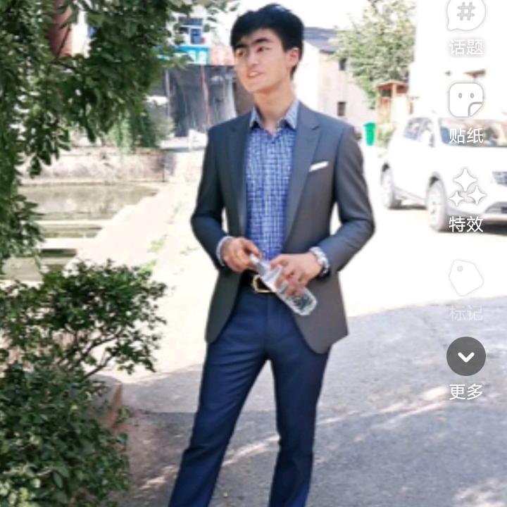 A.A.小王思内外墙装饰