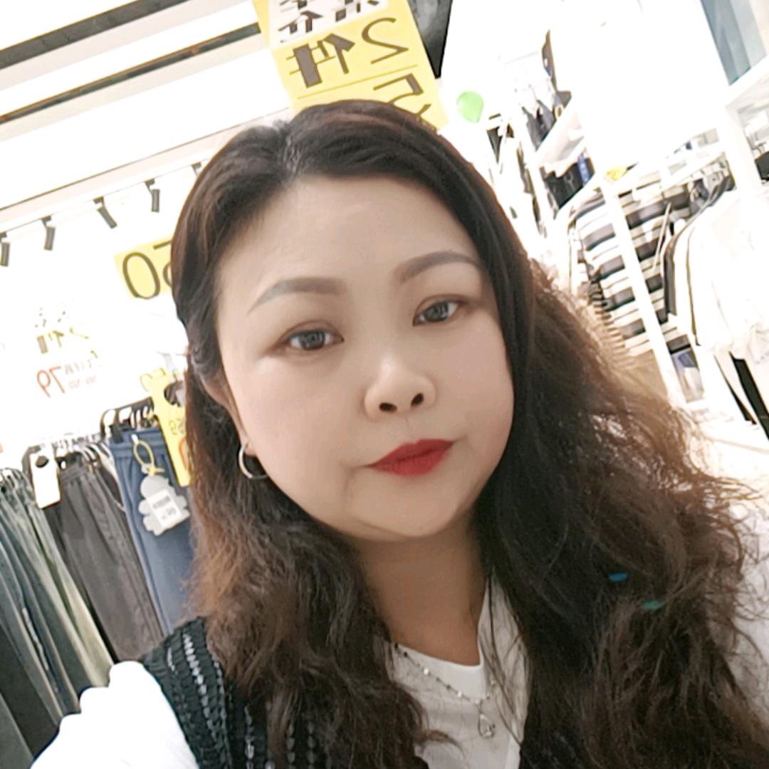 做服装16年的曾姐速一速二男装金沙一店