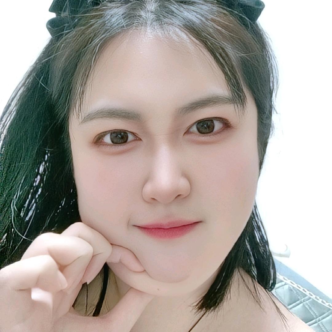 双下巴的小周（已减20斤版）