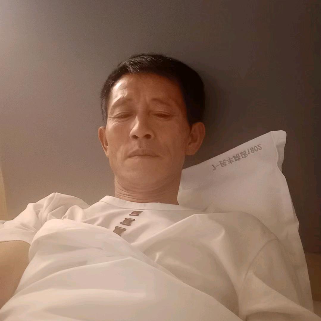 忘记时光伤了心。