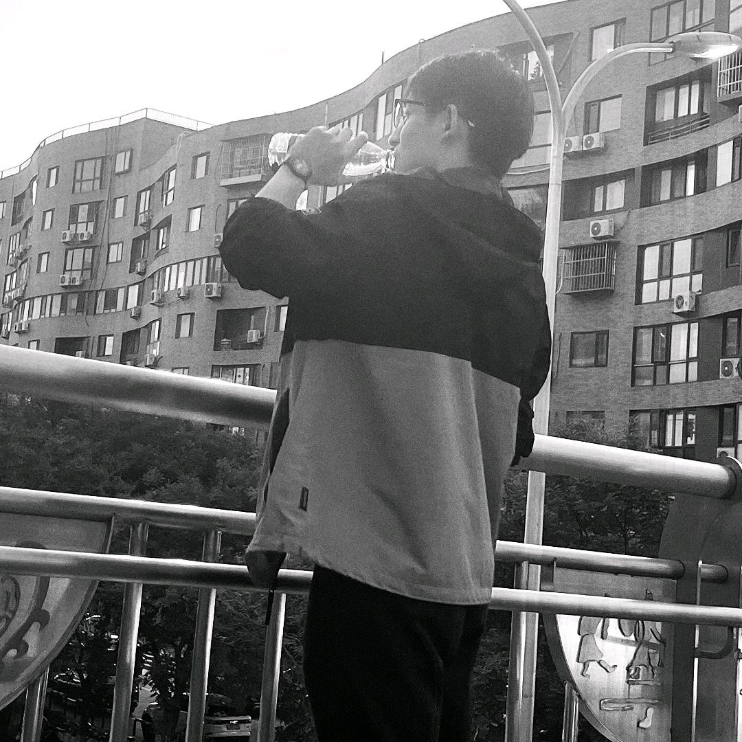 酷鱼～李李李