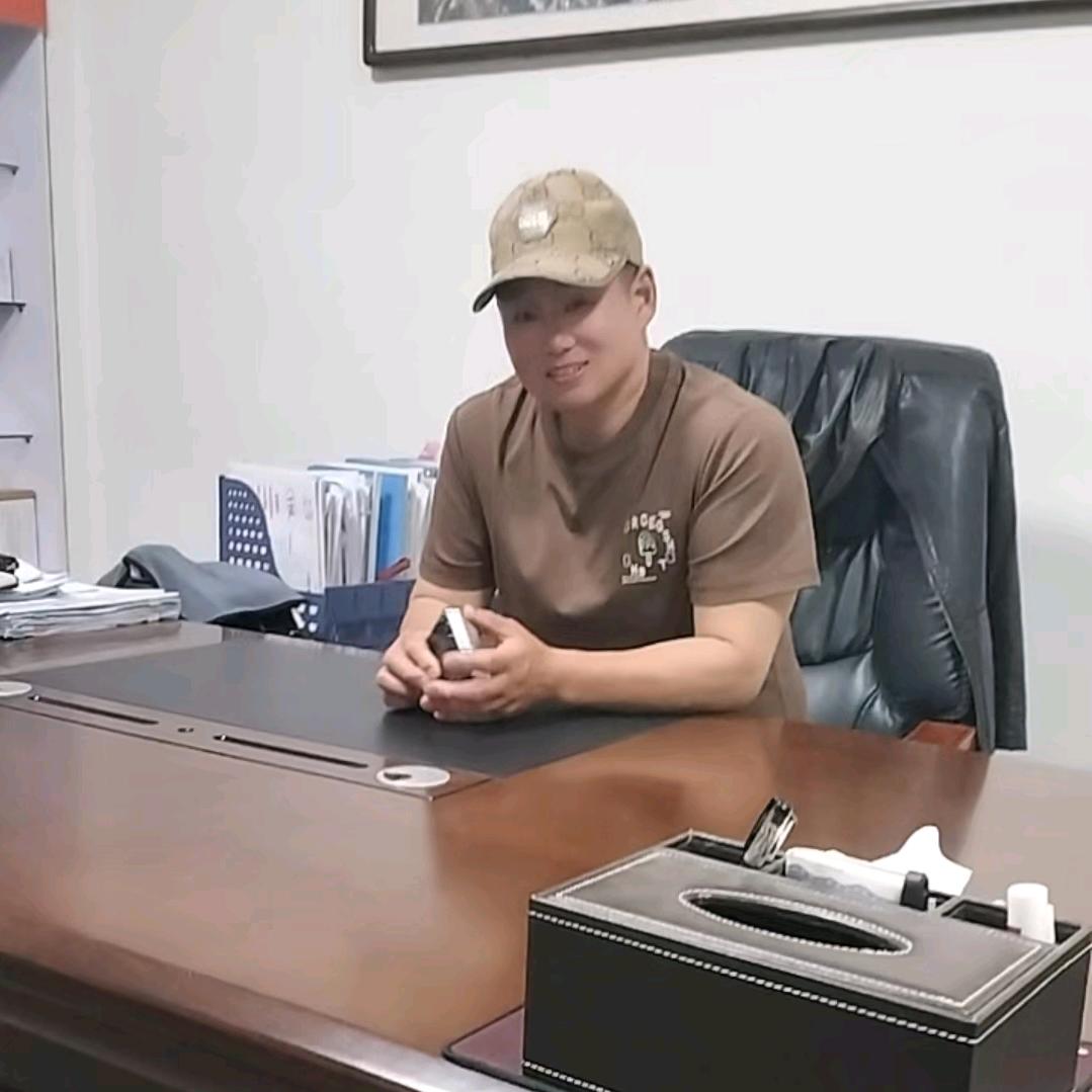 龙哥农场，长年出售，从林撒养土鸡，土鸡蛋