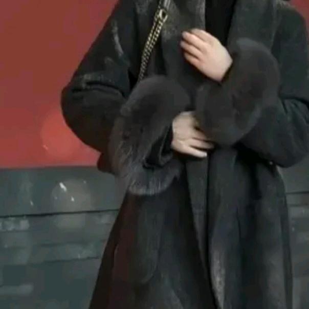 雅黛女装时尚前沿