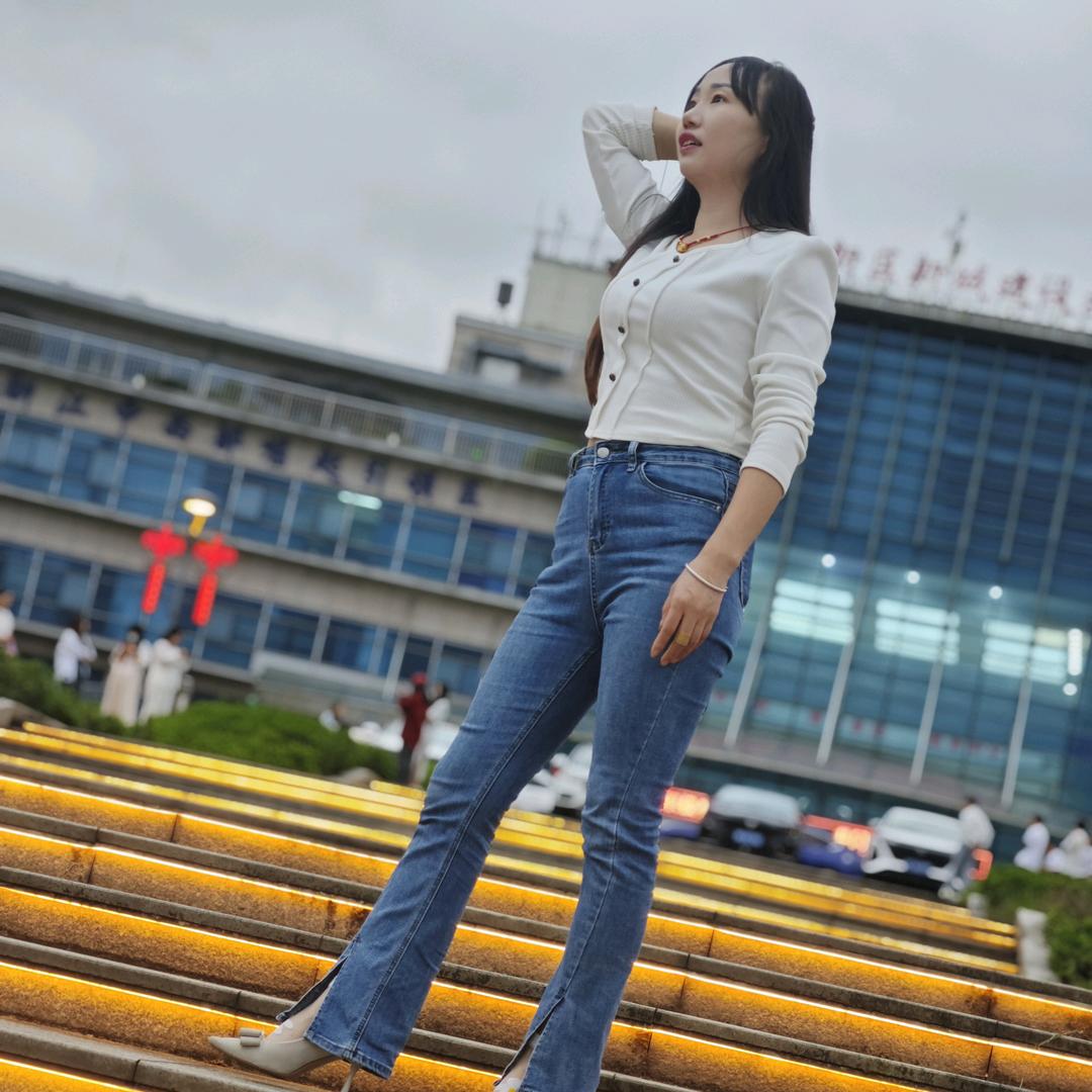 小李子在农村土特产