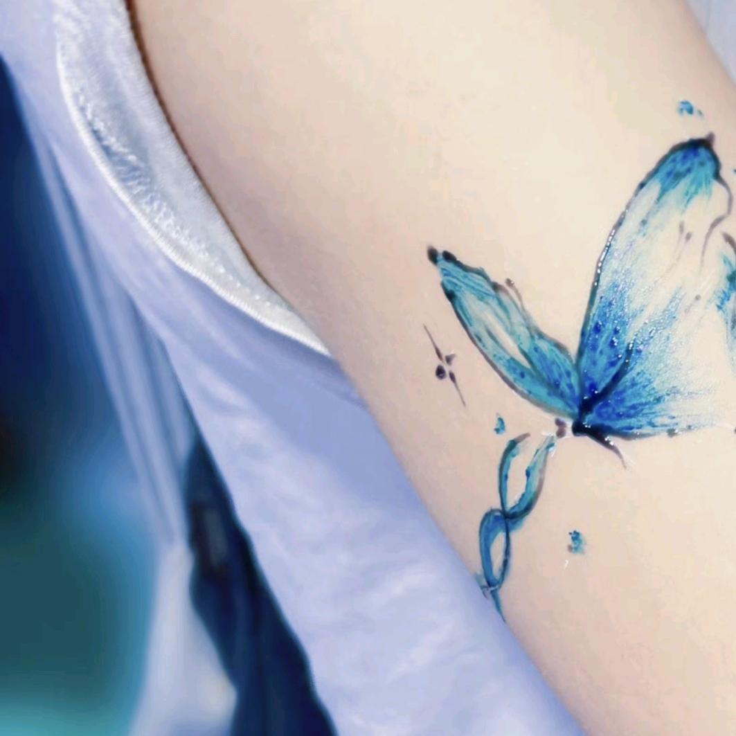 爱逃跑的小秋葵