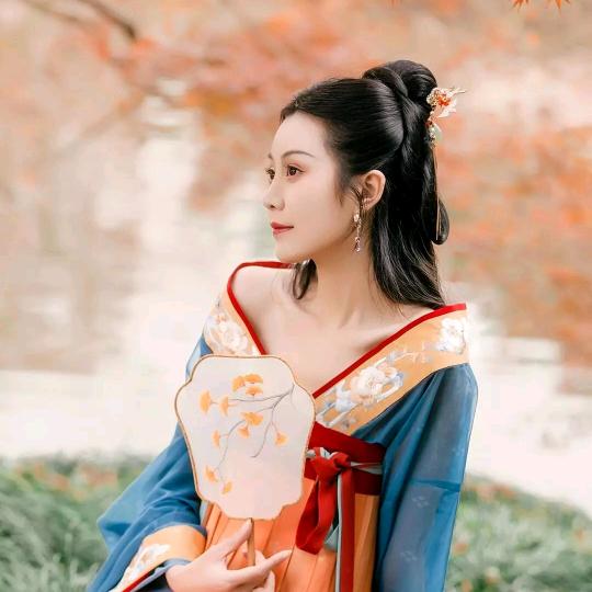 会发光的是灯泡