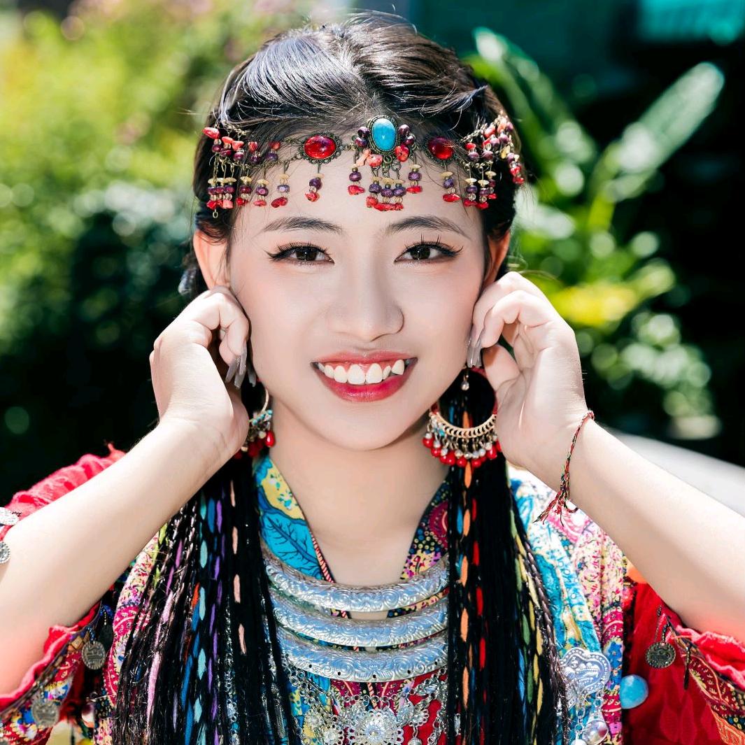 青树弯山庄