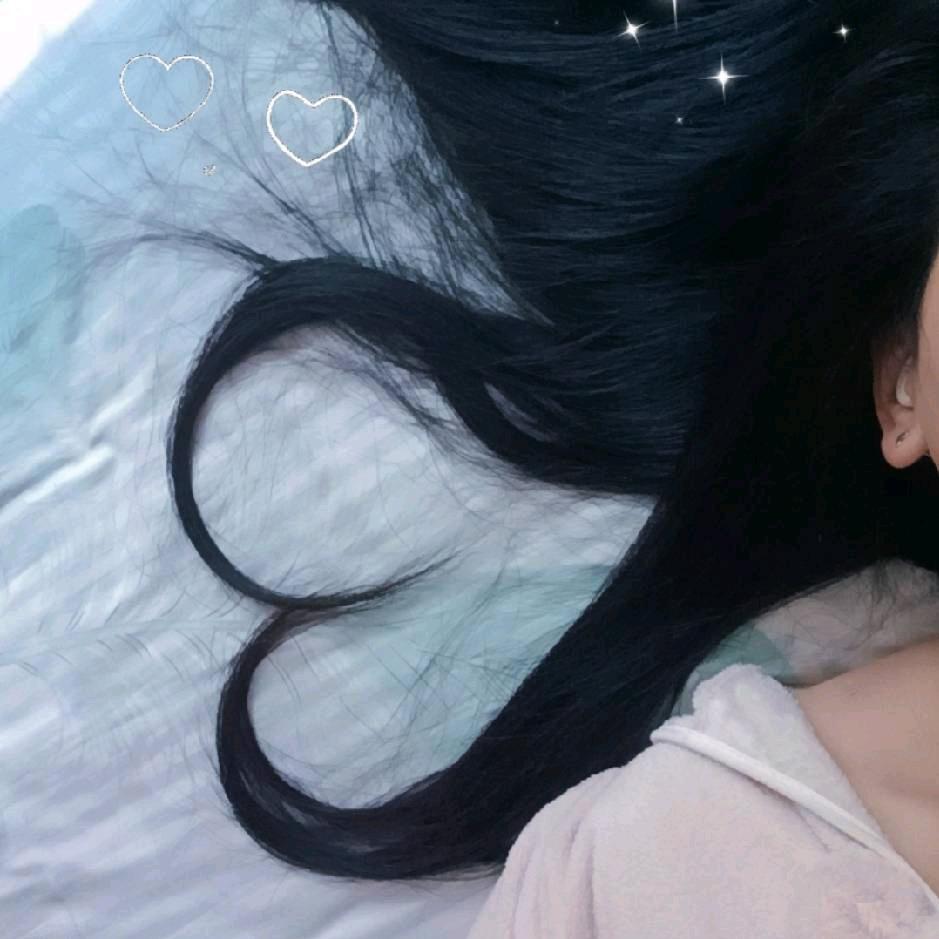 桃佳佳