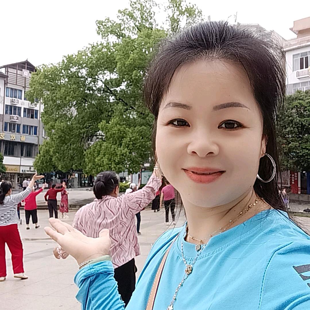 毛家酒楼老板娘