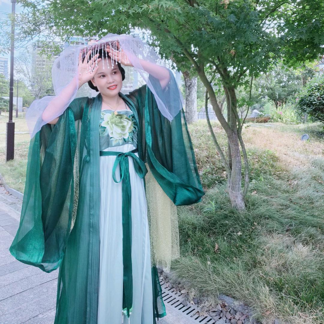博美欢欢
