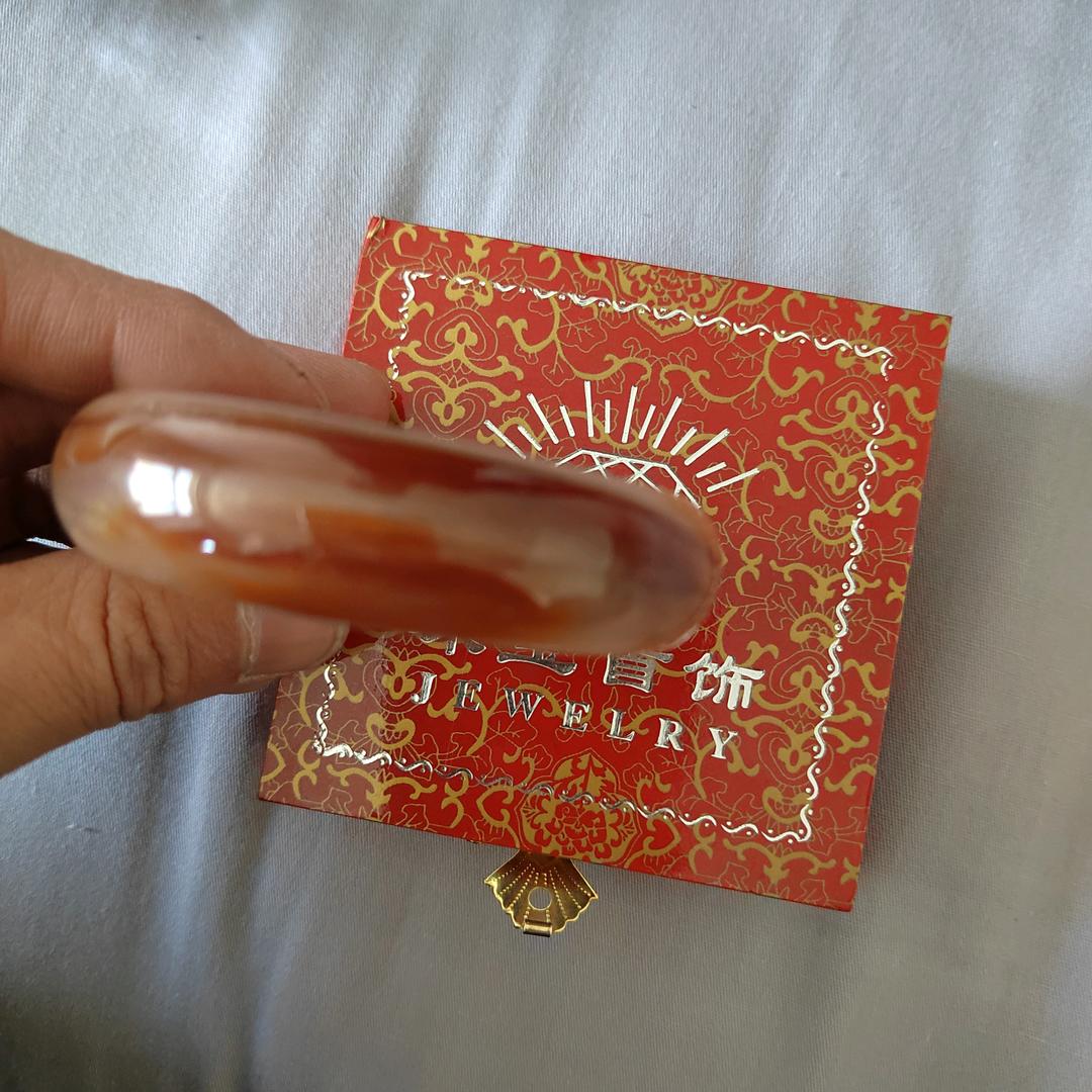 妞～给爷笑个
