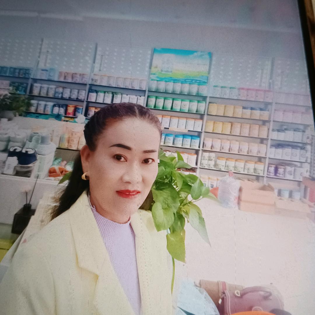 何大姐小号，爱舞，大号中午11:40直播