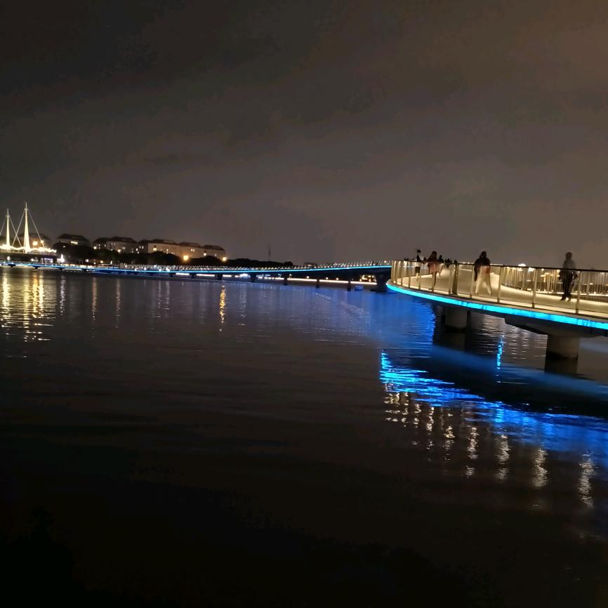 江湖路远，同去同归