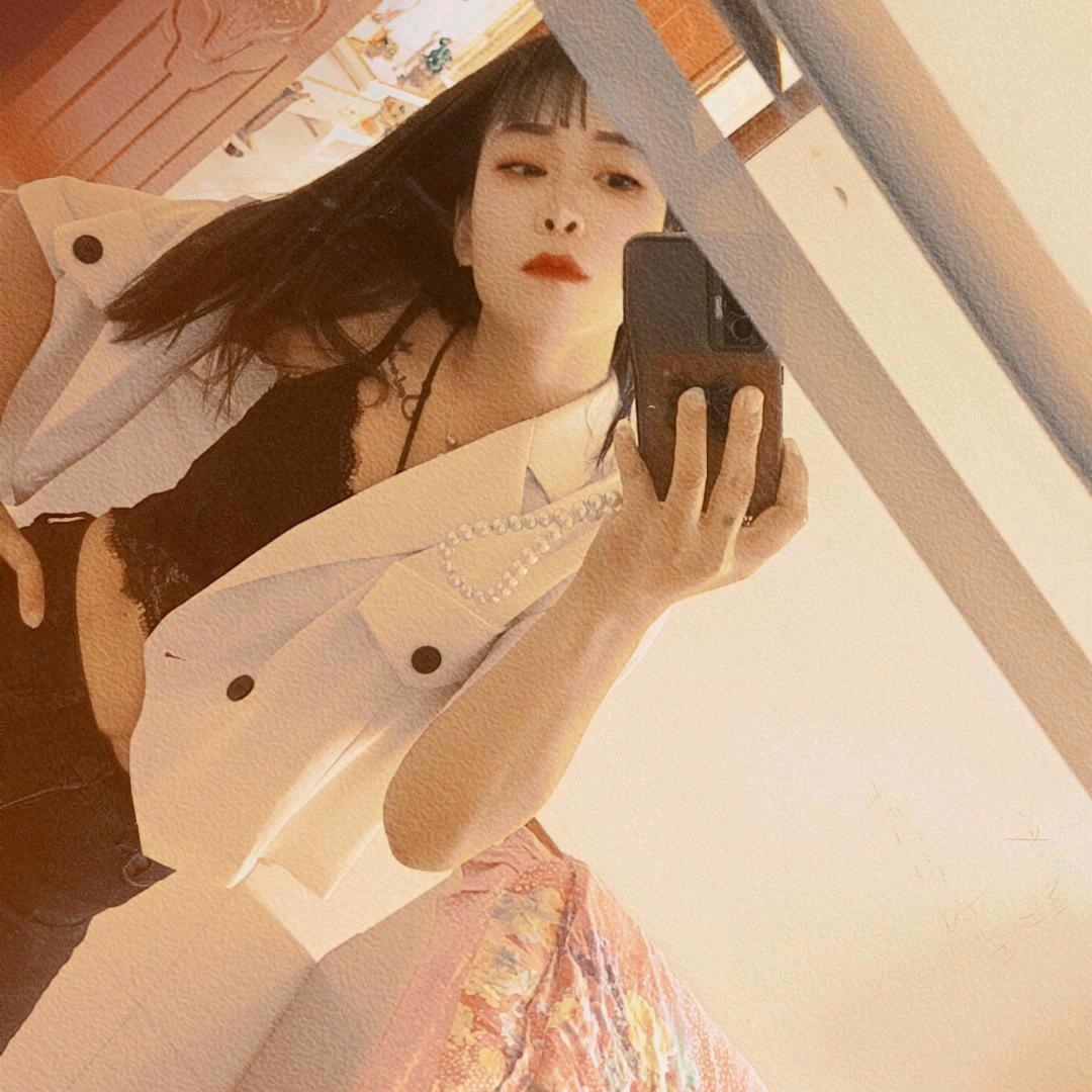 🌸         玲子