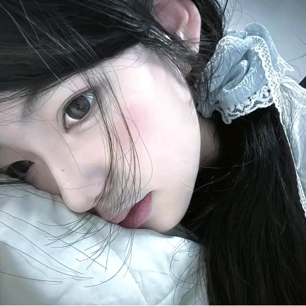 小怡^