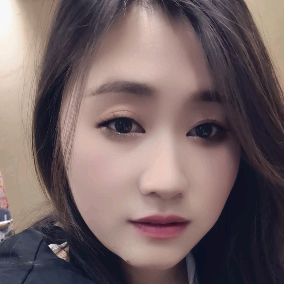 凯莉鲜果(重生之我在华堡十字街卖水果)