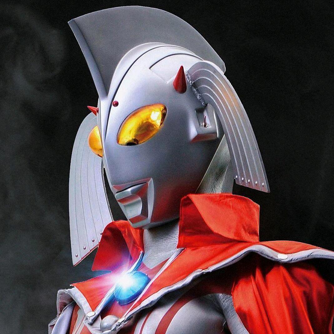 细捧霞觞滟滟金