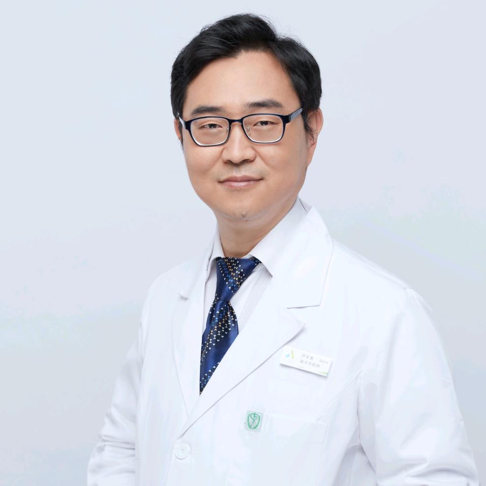 精神科医生尹冬青