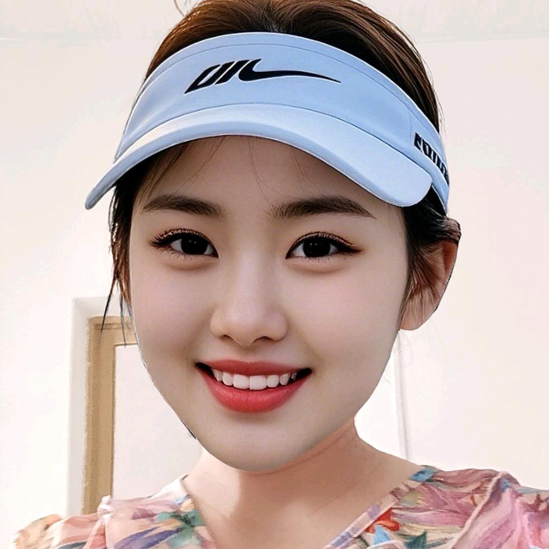 黄昏的银杏叶