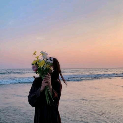 花露娜娜