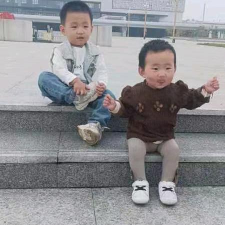 冻宝和一宝的快乐生活