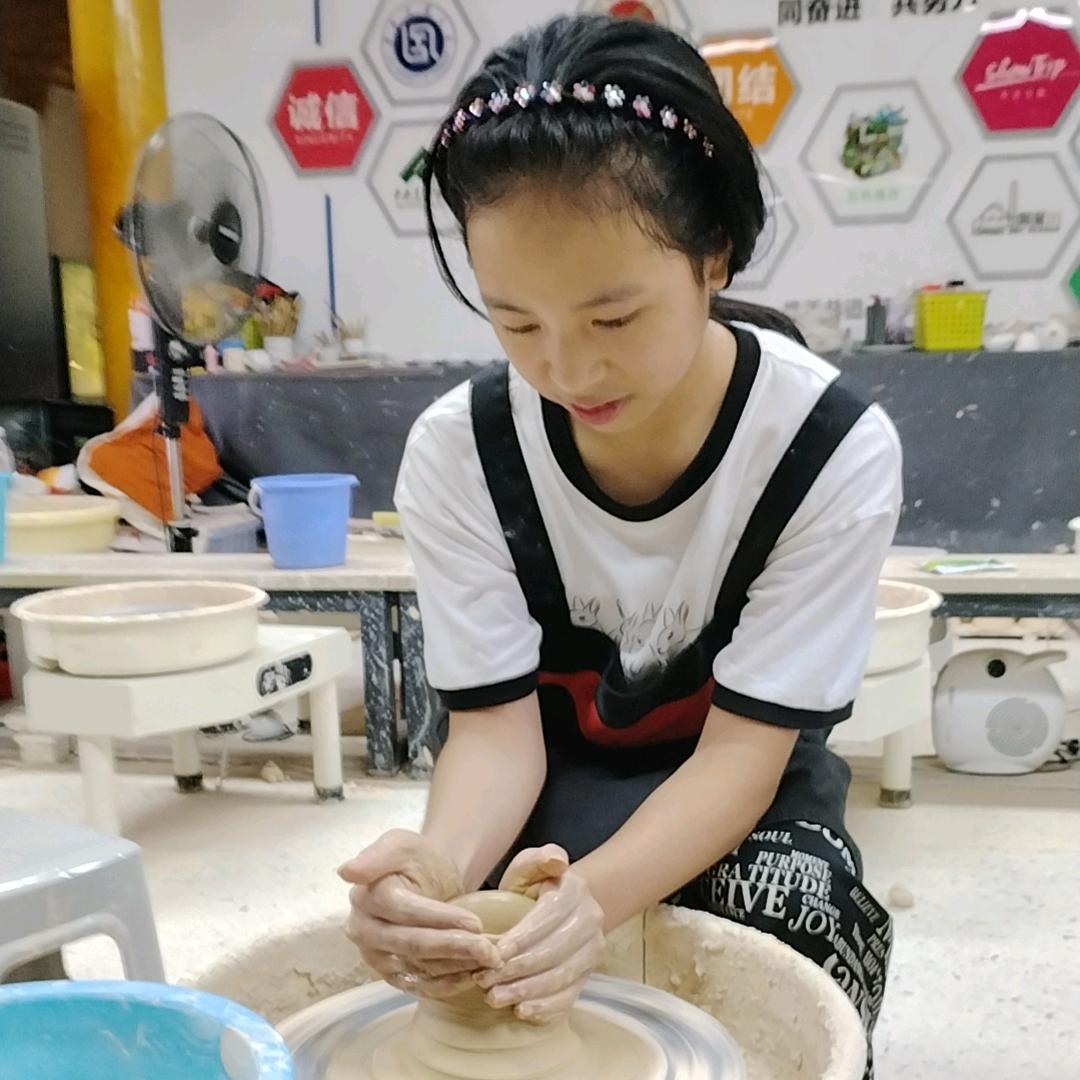 李燕