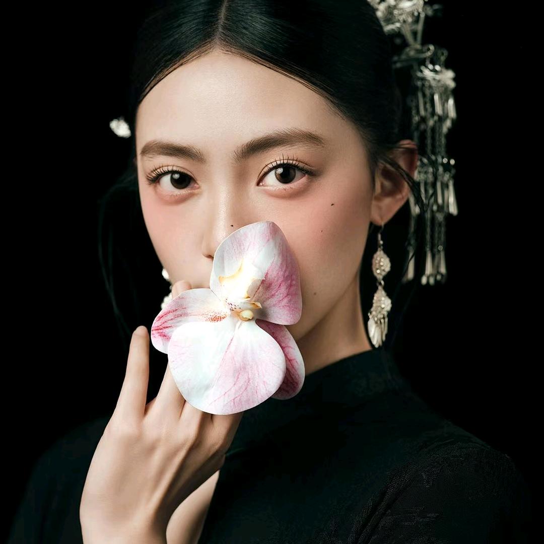 秀中杨江子