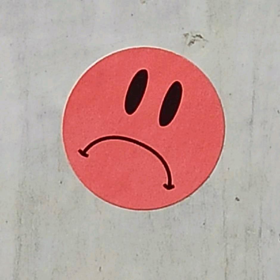 皢