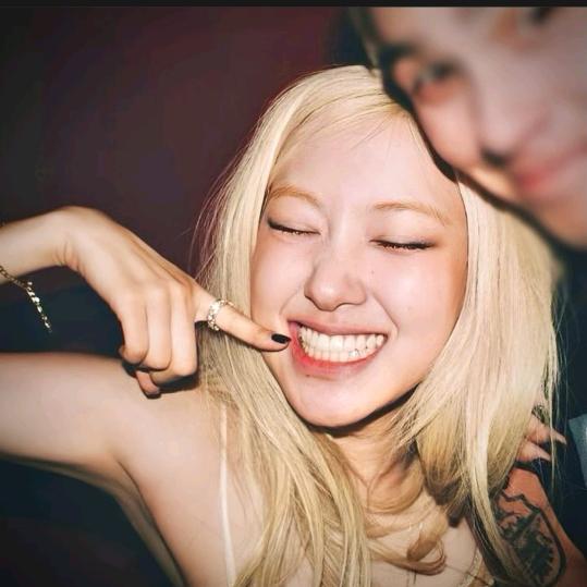 淋妙妙（见过权志龙两次版!太阳！