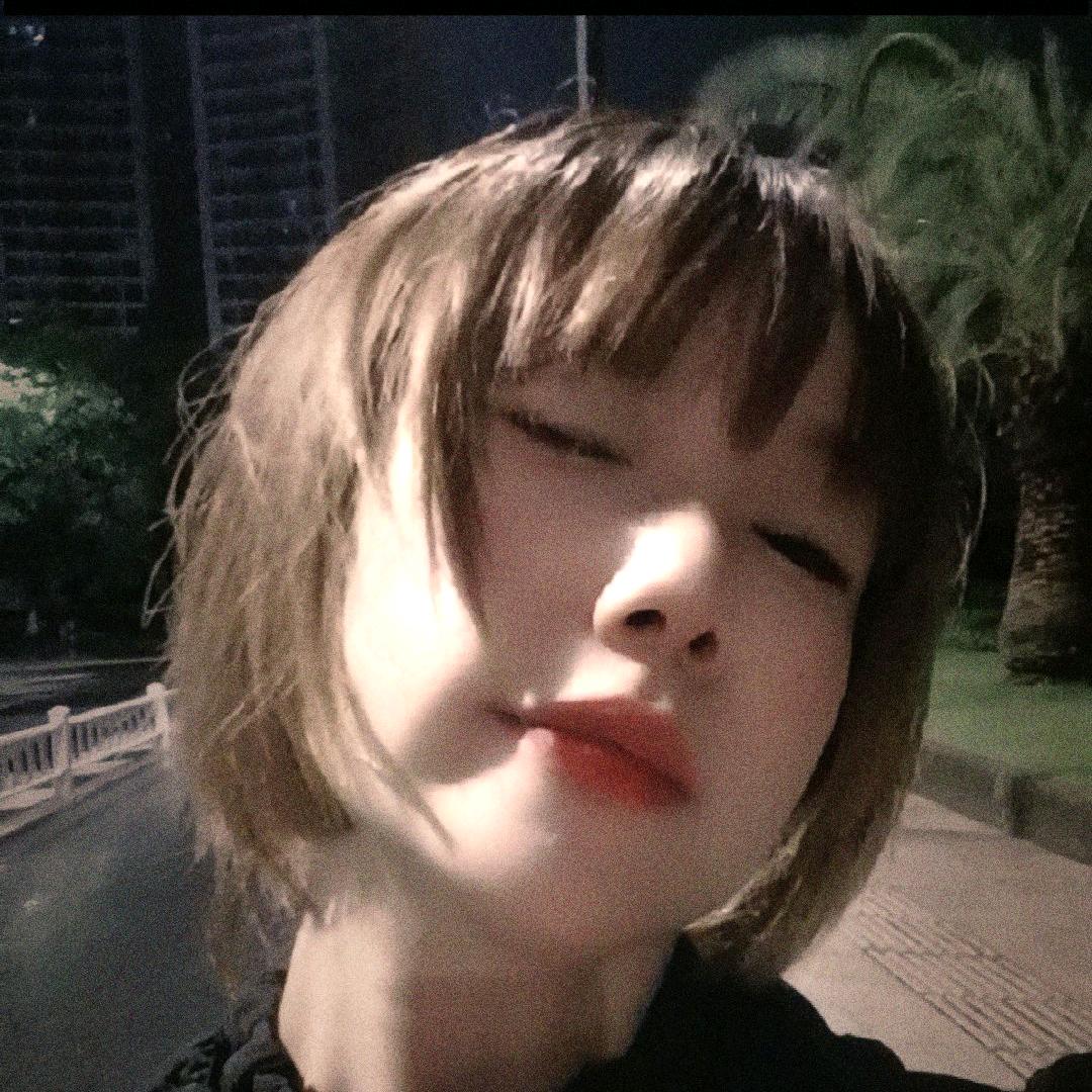 凤山路卖烧烤的小蒋