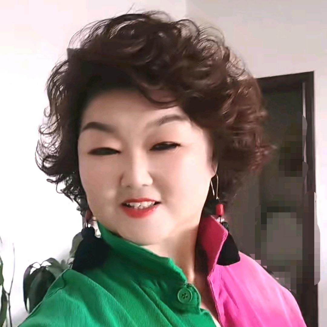 鹏蛋妈