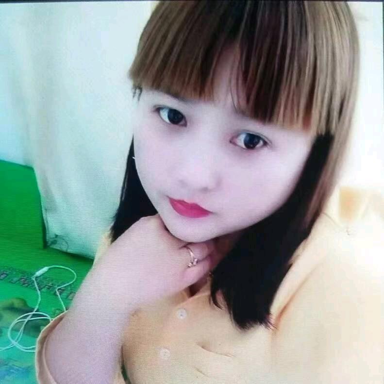 小妹爱唱歌
