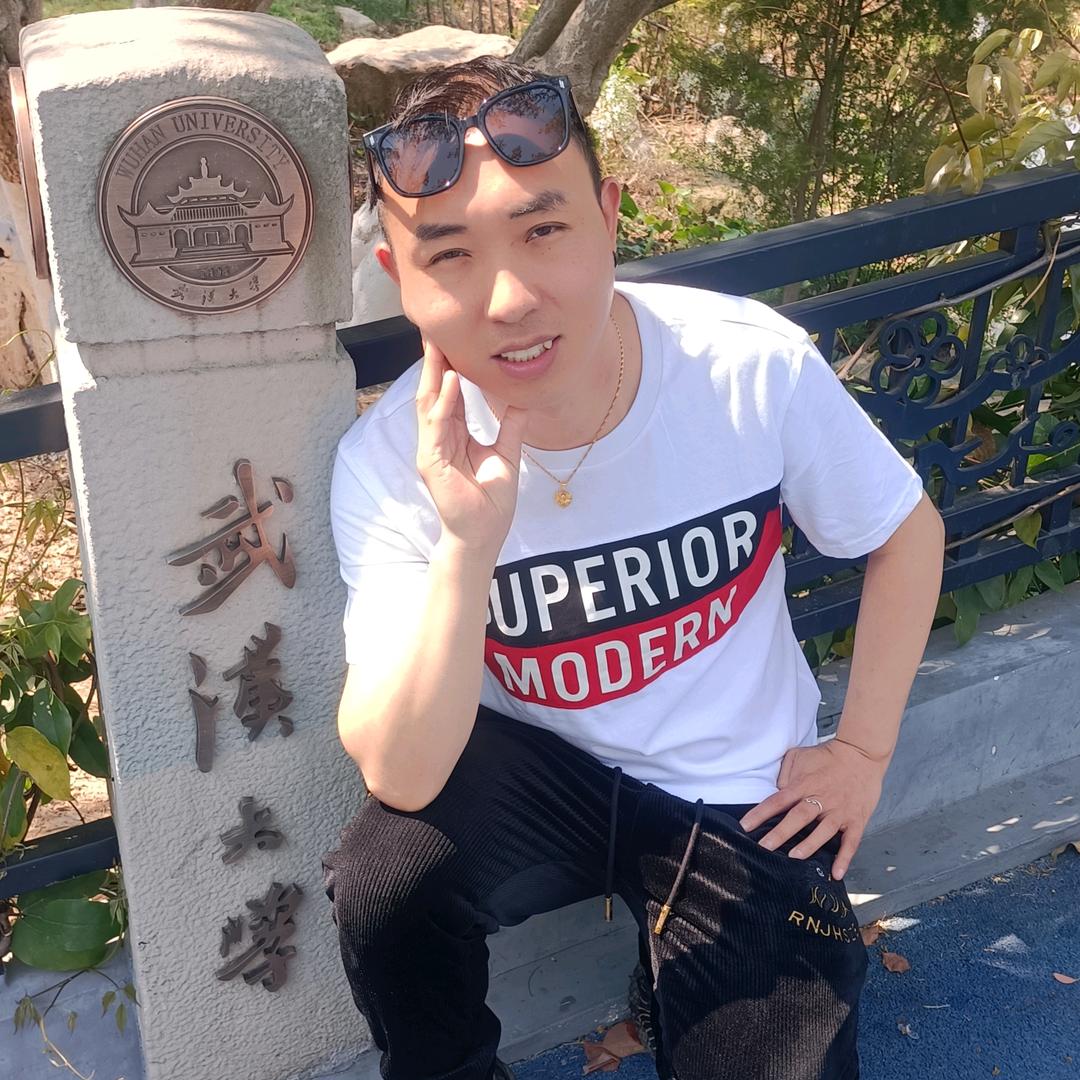 灿烂小哥