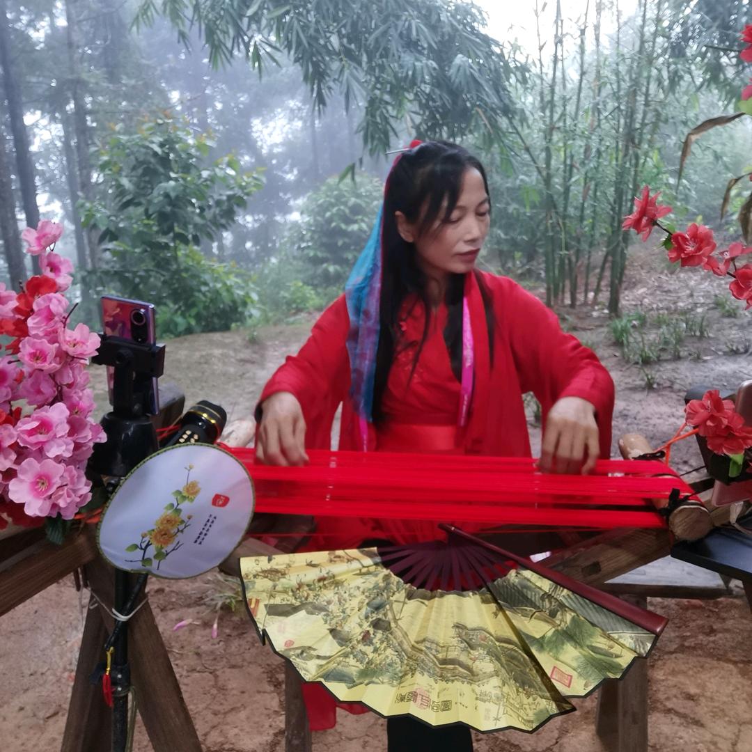 洪姐 110