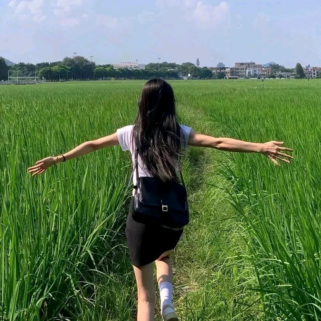 挽霞.