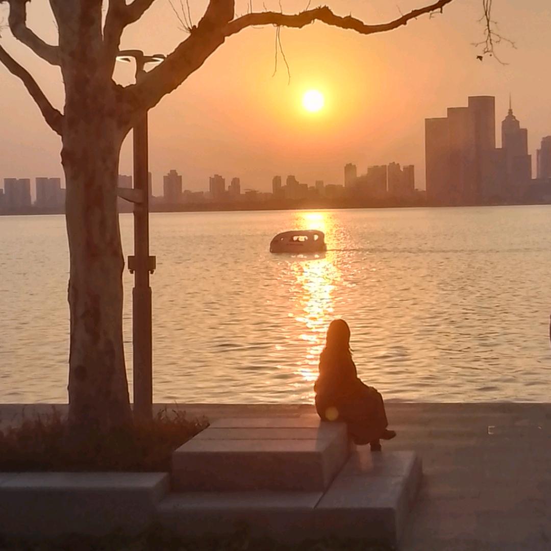 古灵精怪四兄妹