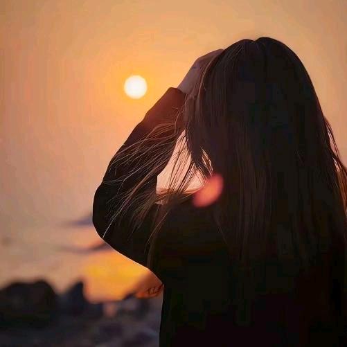 ღ᭄柒月Yueএ᭄