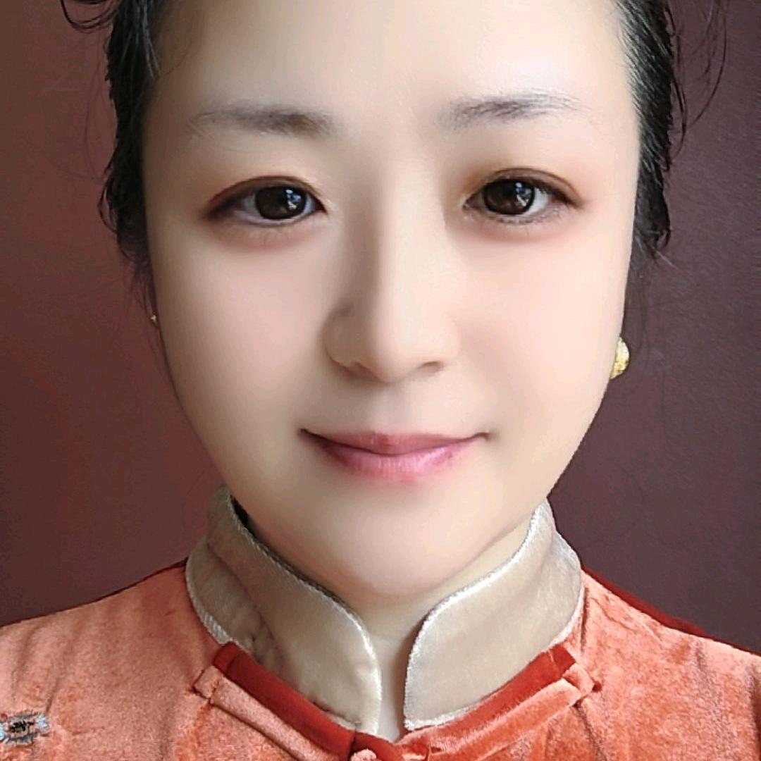 王鹤玲_