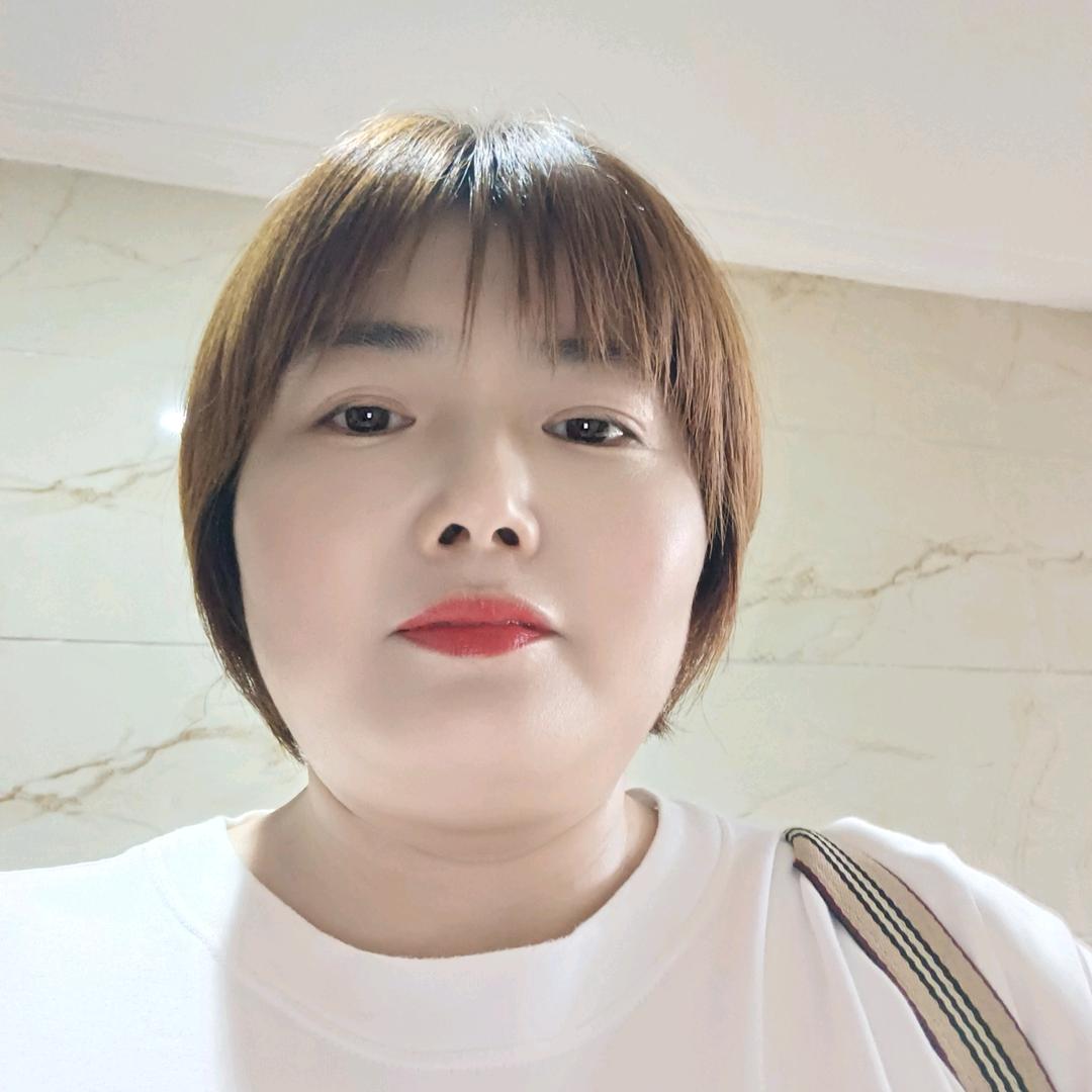 李燕，阆中卖森歌集成灶。