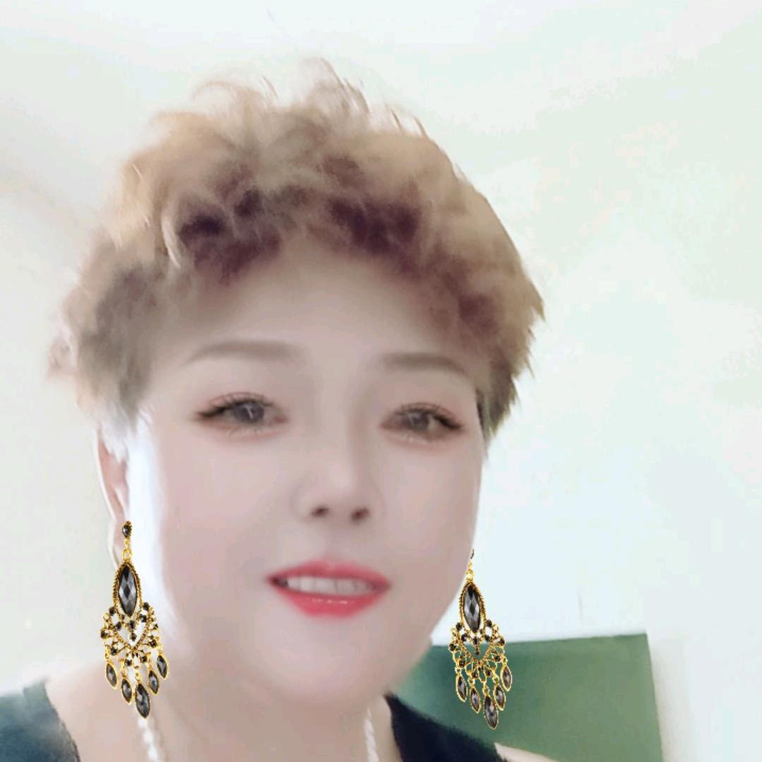 杨秀英