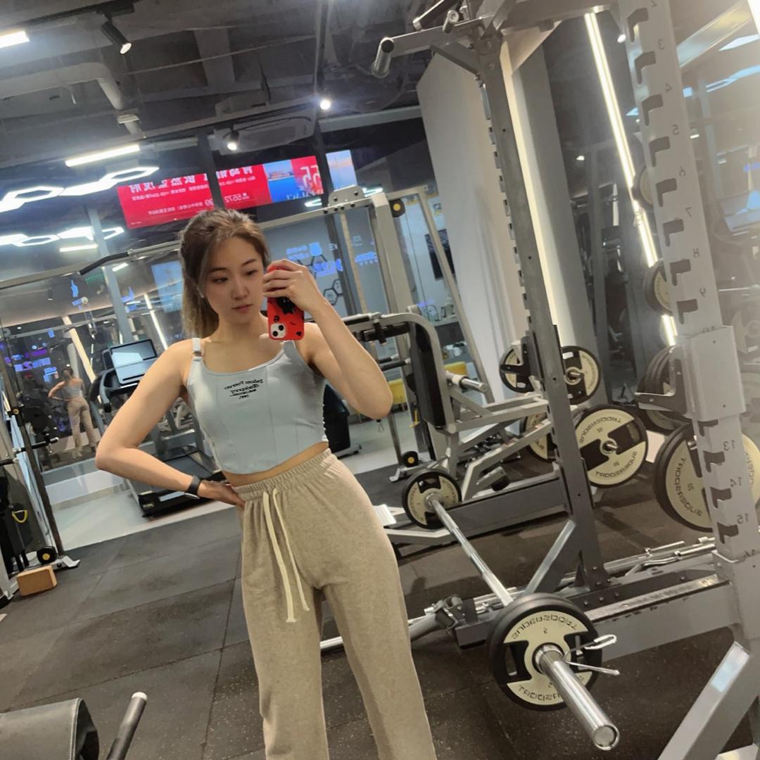 小凡姐姐
