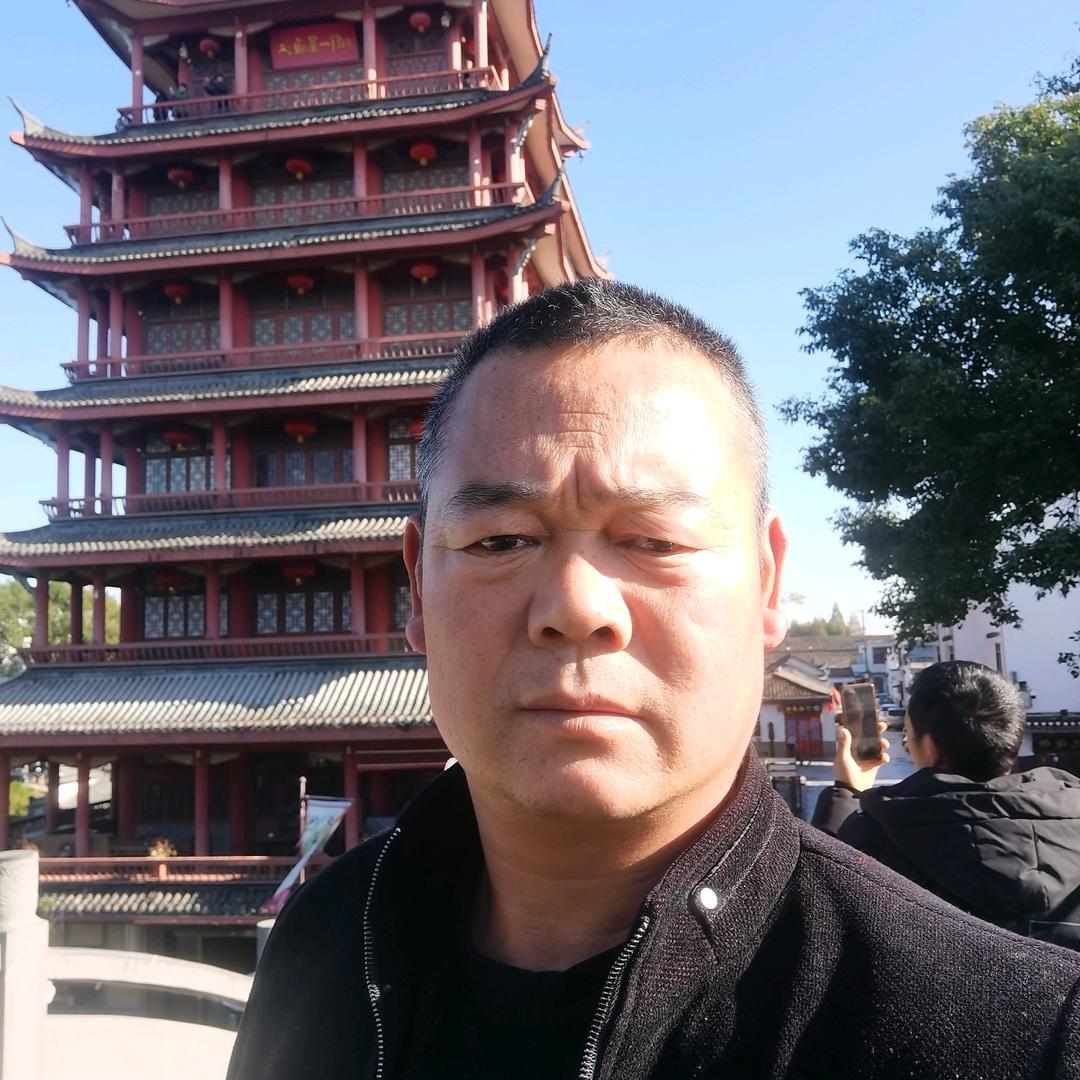 李丙鹏