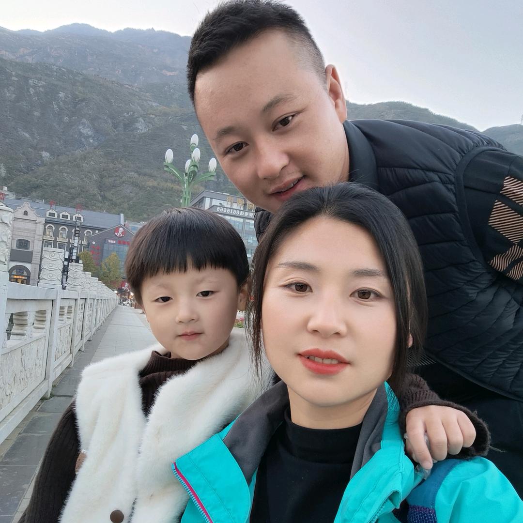 裕河霞儿