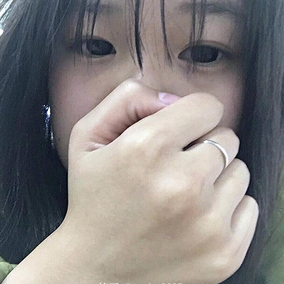 80岁老奶半夜起床偷你裤衩