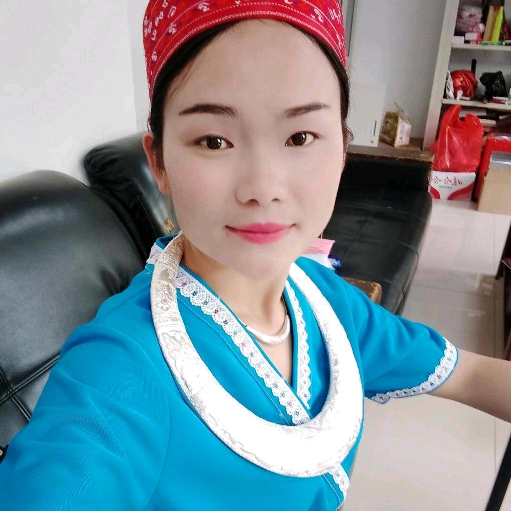 阿妹今天穿什么