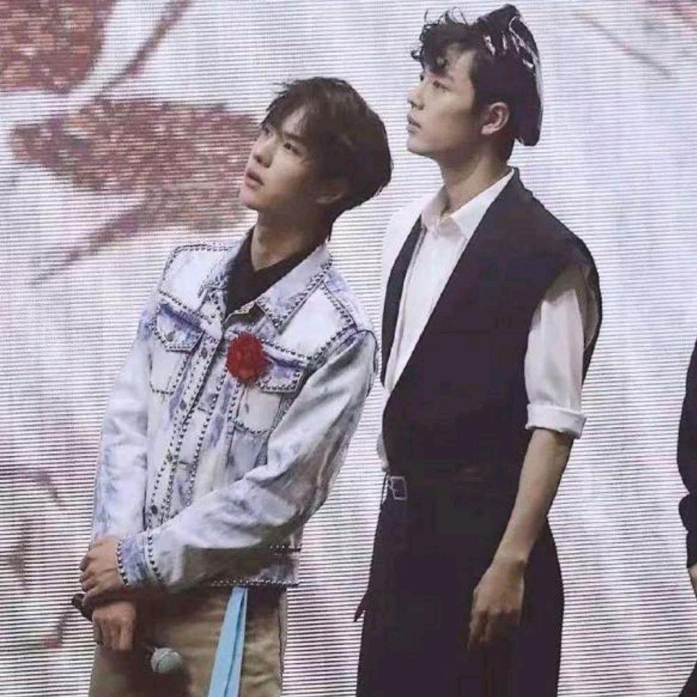 飞天萤火大摩托❤️💚💛