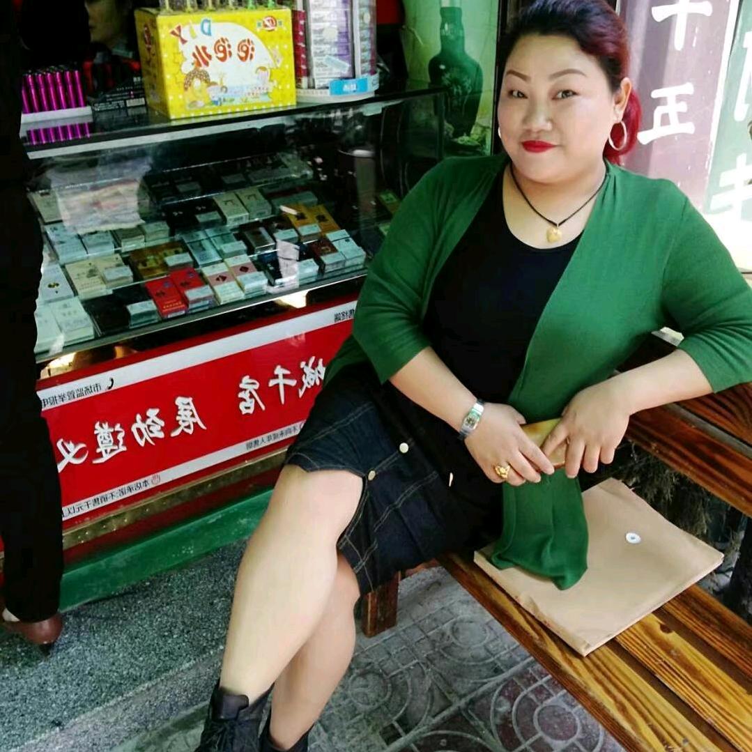 素素（贵州南北福酱香酒）